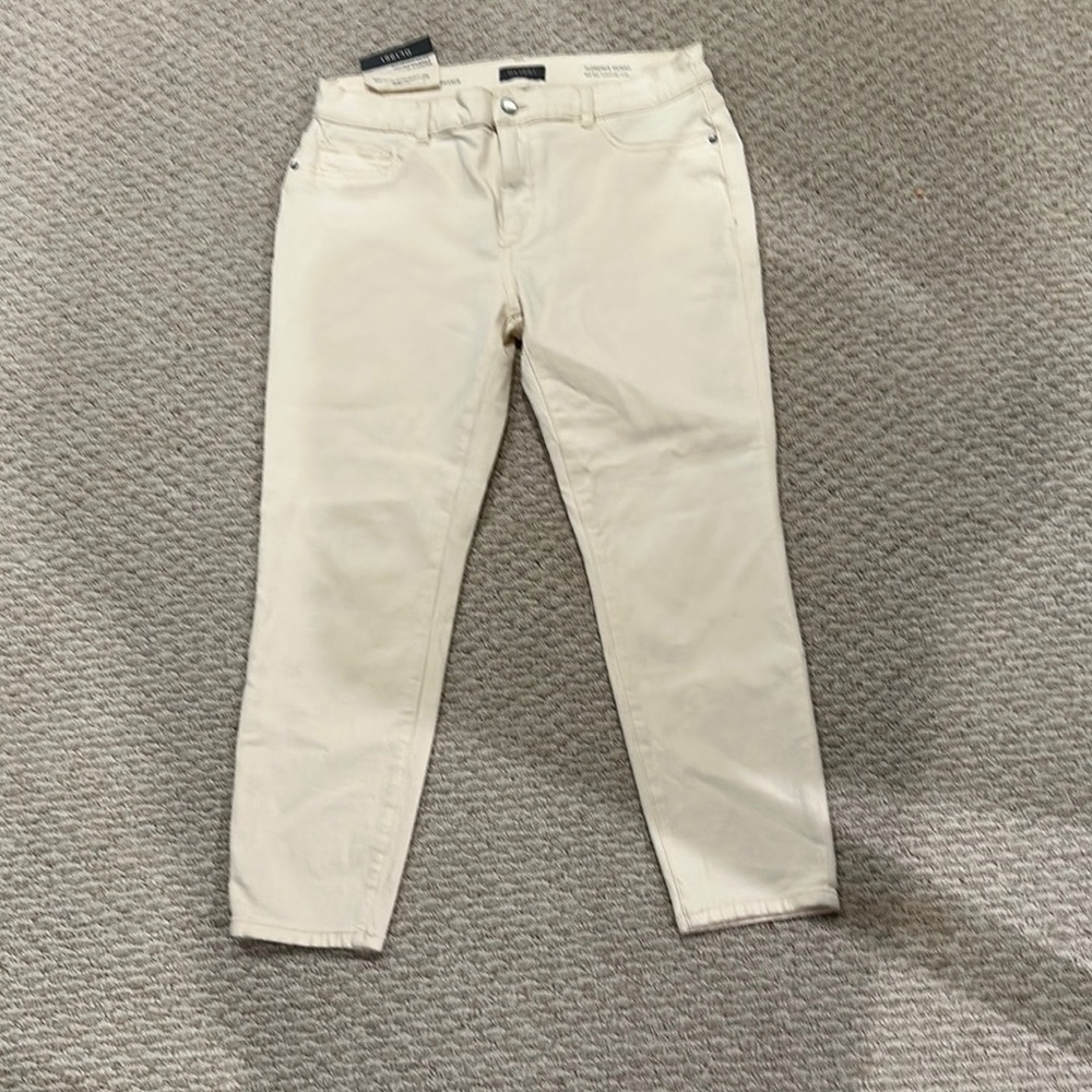 DL performance Women's Cream Jeans